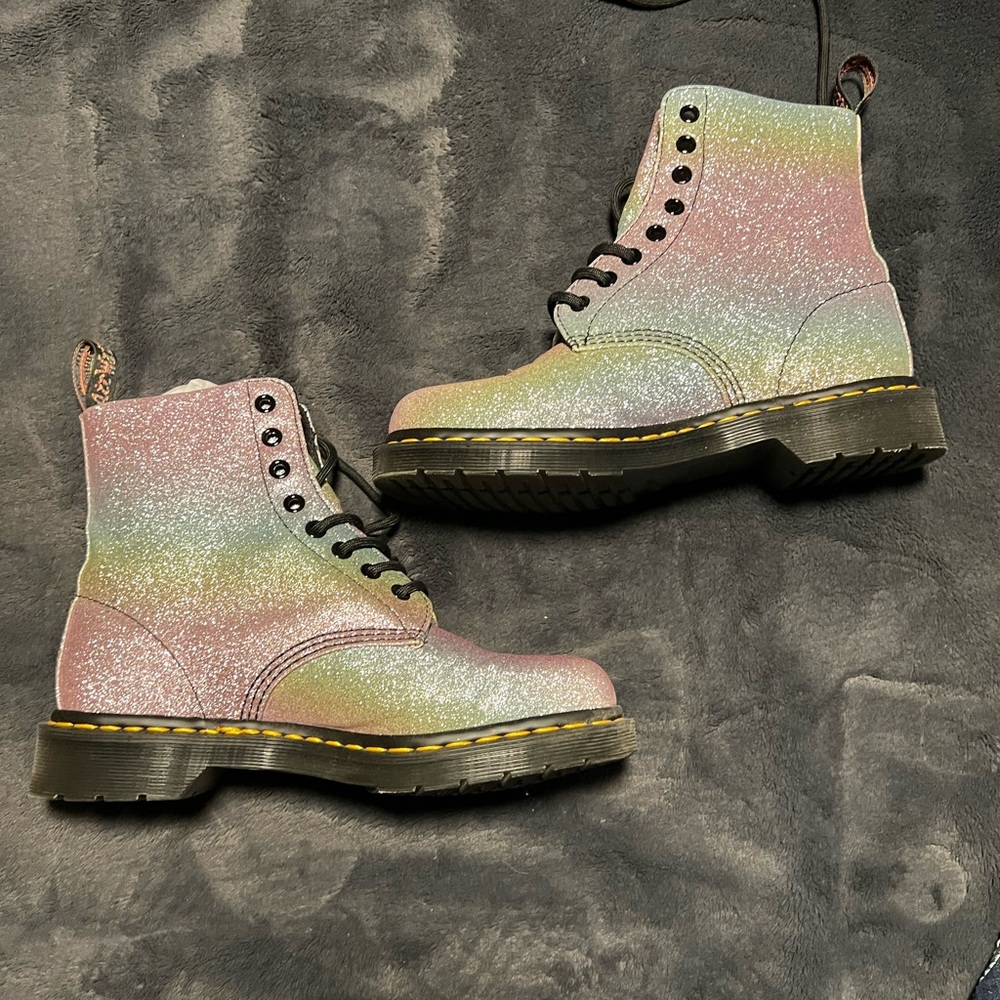 Women’s Dr. Martens Pascal Glitter Boot NWOT